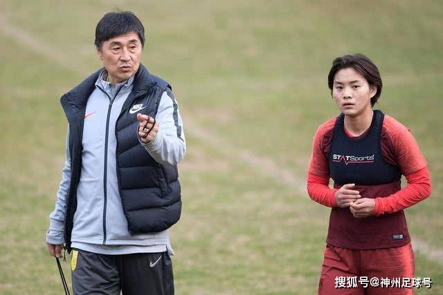 阿森纳主场再遭重创 卫冕之路堪忧防线失守